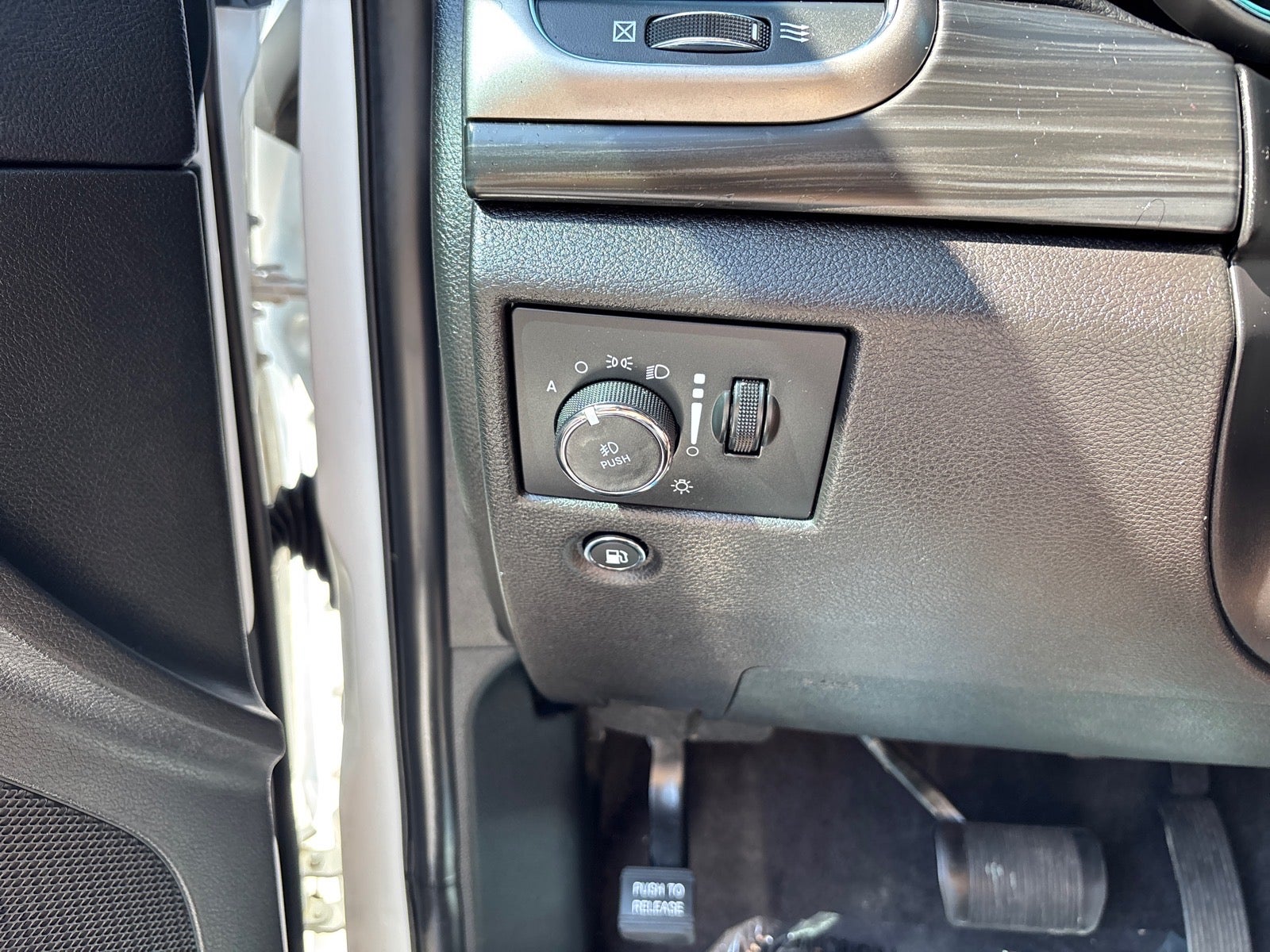 2019 Jeep Grand Cherokee Altitude 4x2