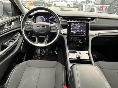 2022 Jeep Grand Cherokee L Laredo 4x4