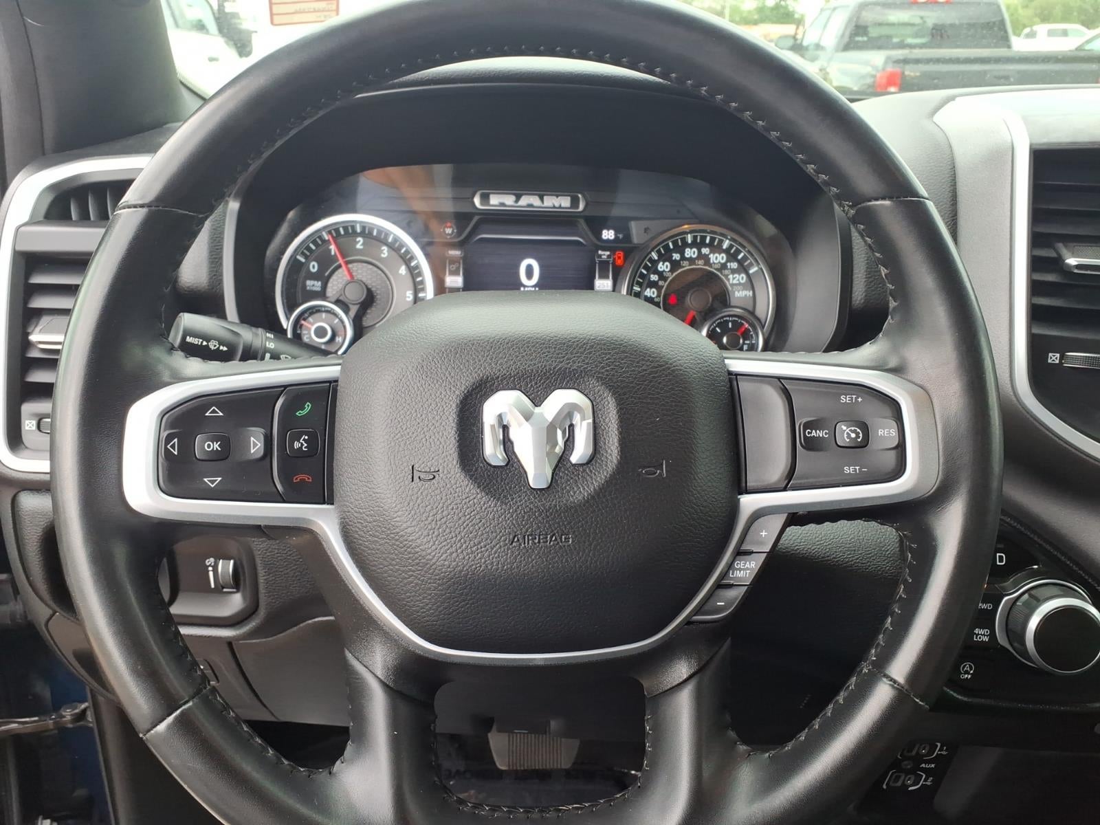 2022 RAM 1500 Big Horn Quad Cab 4x4 6'4' Box