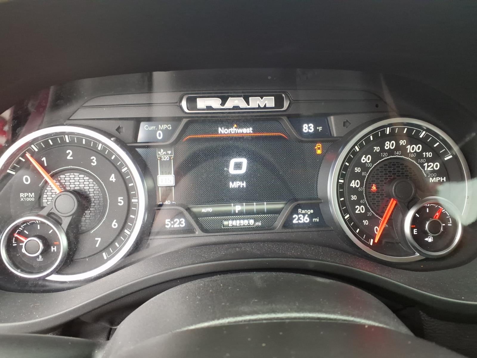 2025 RAM 1500 Big Horn Crew Cab 4x4 5'7' Box