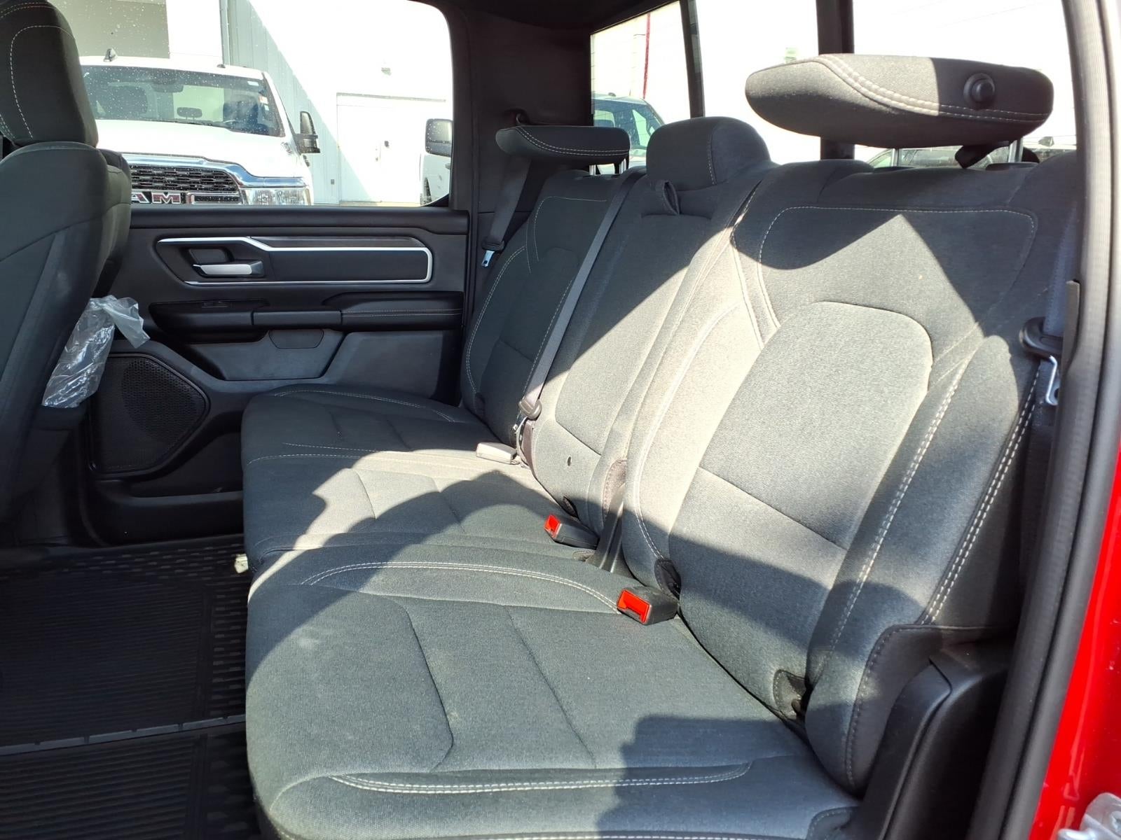 2021 RAM 1500 Big Horn Crew Cab 4x4 5'7' Box
