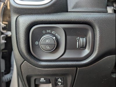 2022 RAM 1500 Big Horn Crew Cab 4x4 5'7' Box