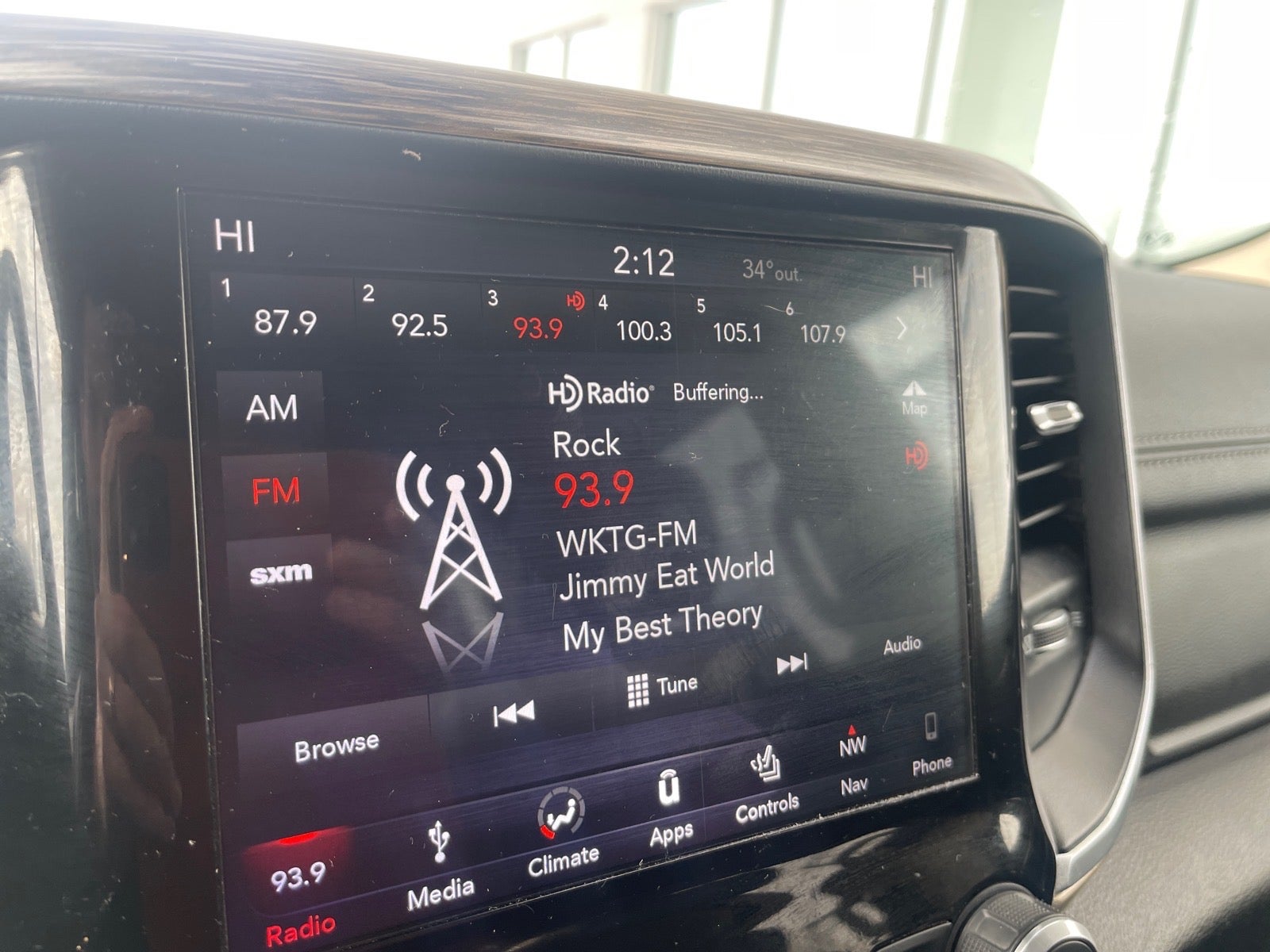 2019 RAM 1500 Laramie Crew Cab 4x4 5'7' Box