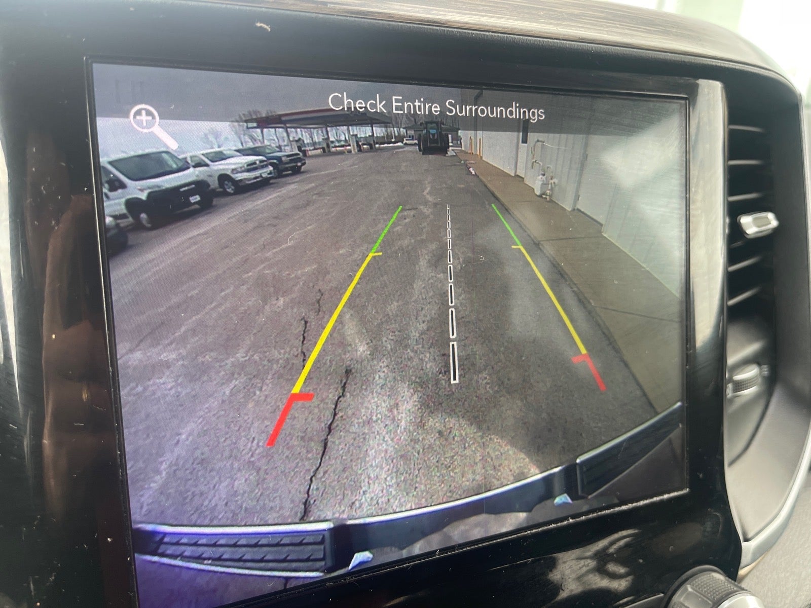 2019 RAM 1500 Laramie Crew Cab 4x4 5'7' Box