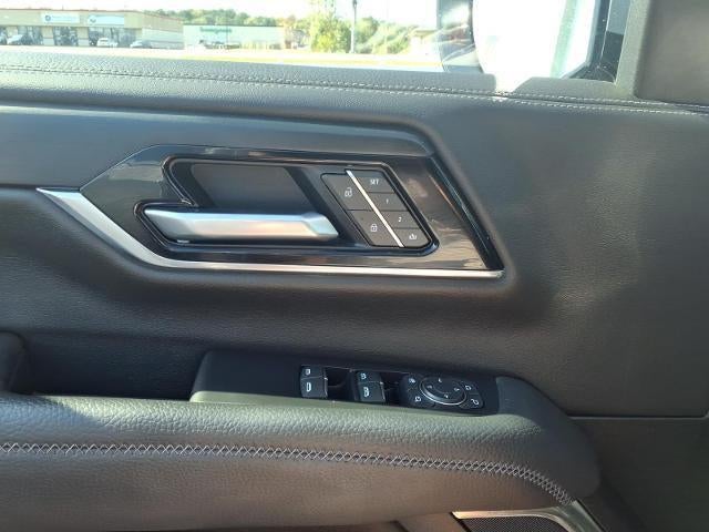 2025 GMC Yukon 4WD Denali