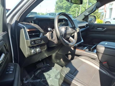 2025 GMC Yukon 4WD Denali