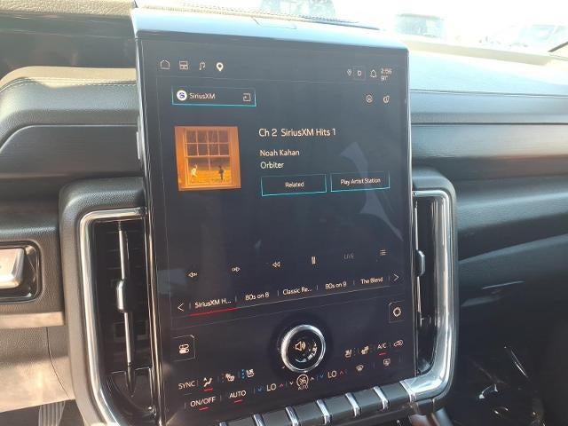 2025 GMC Yukon 4WD Denali