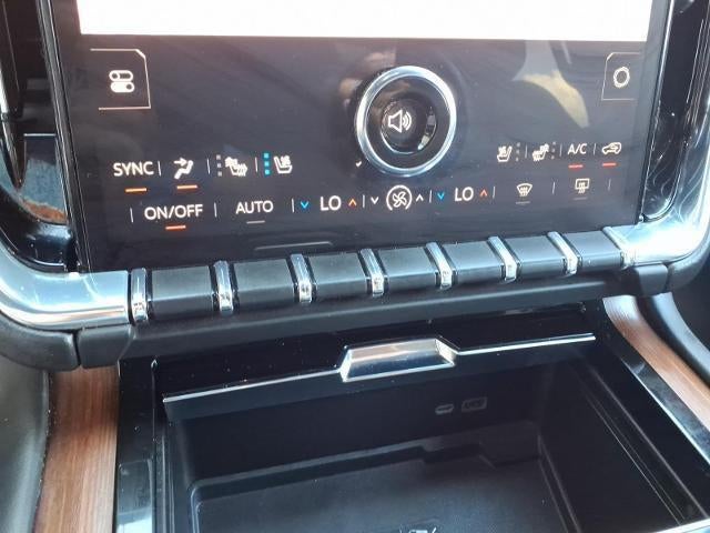 2025 GMC Yukon XL 4WD Denali