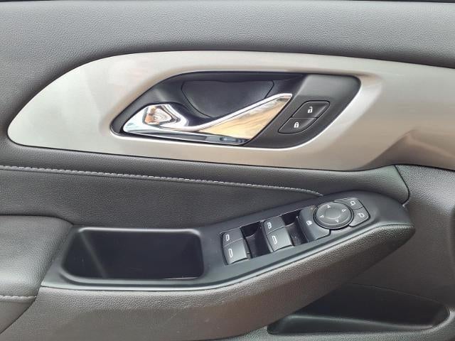 2023 Chevrolet Traverse FWD LT Cloth