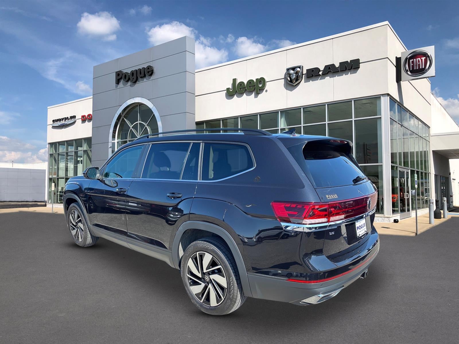 2025 Volkswagen Atlas 2.0T SE w/Technology
