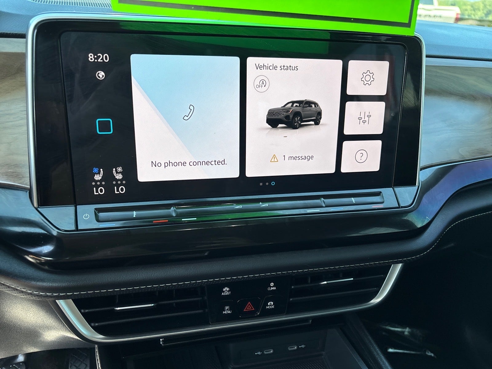2025 Volkswagen Atlas 2.0T SE w/Technology