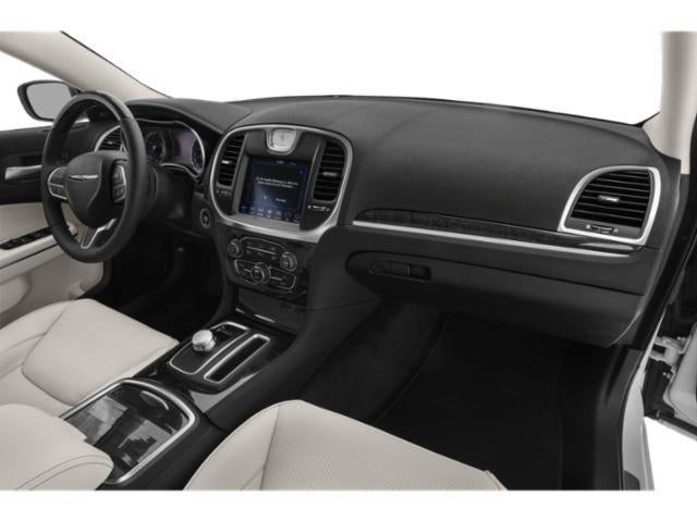 2018 Chrysler 300 Touring