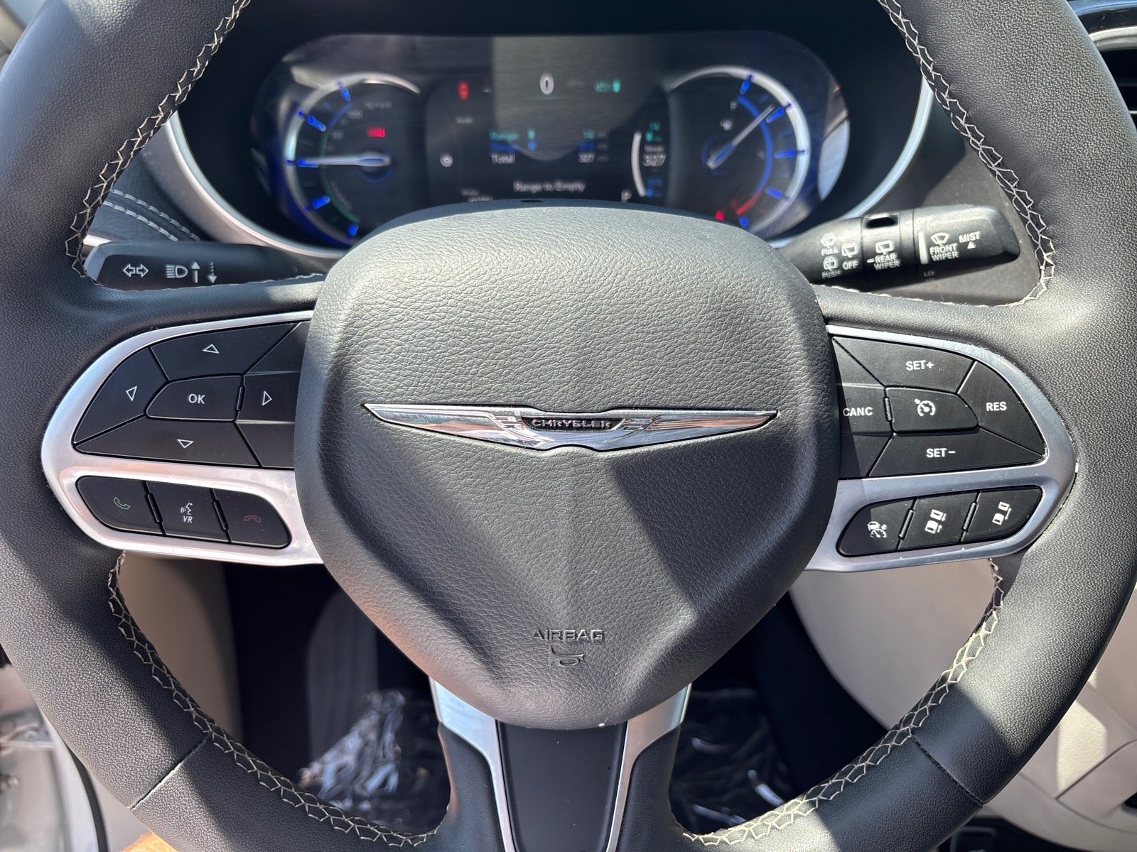 2023 Chrysler Pacifica Hybrid Touring L
