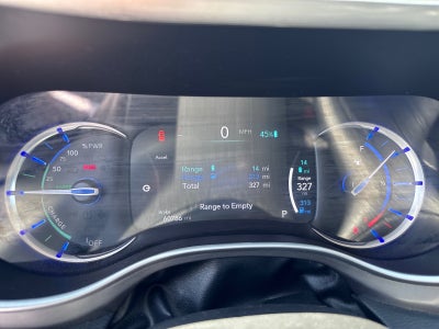 2023 Chrysler Pacifica Hybrid Touring L