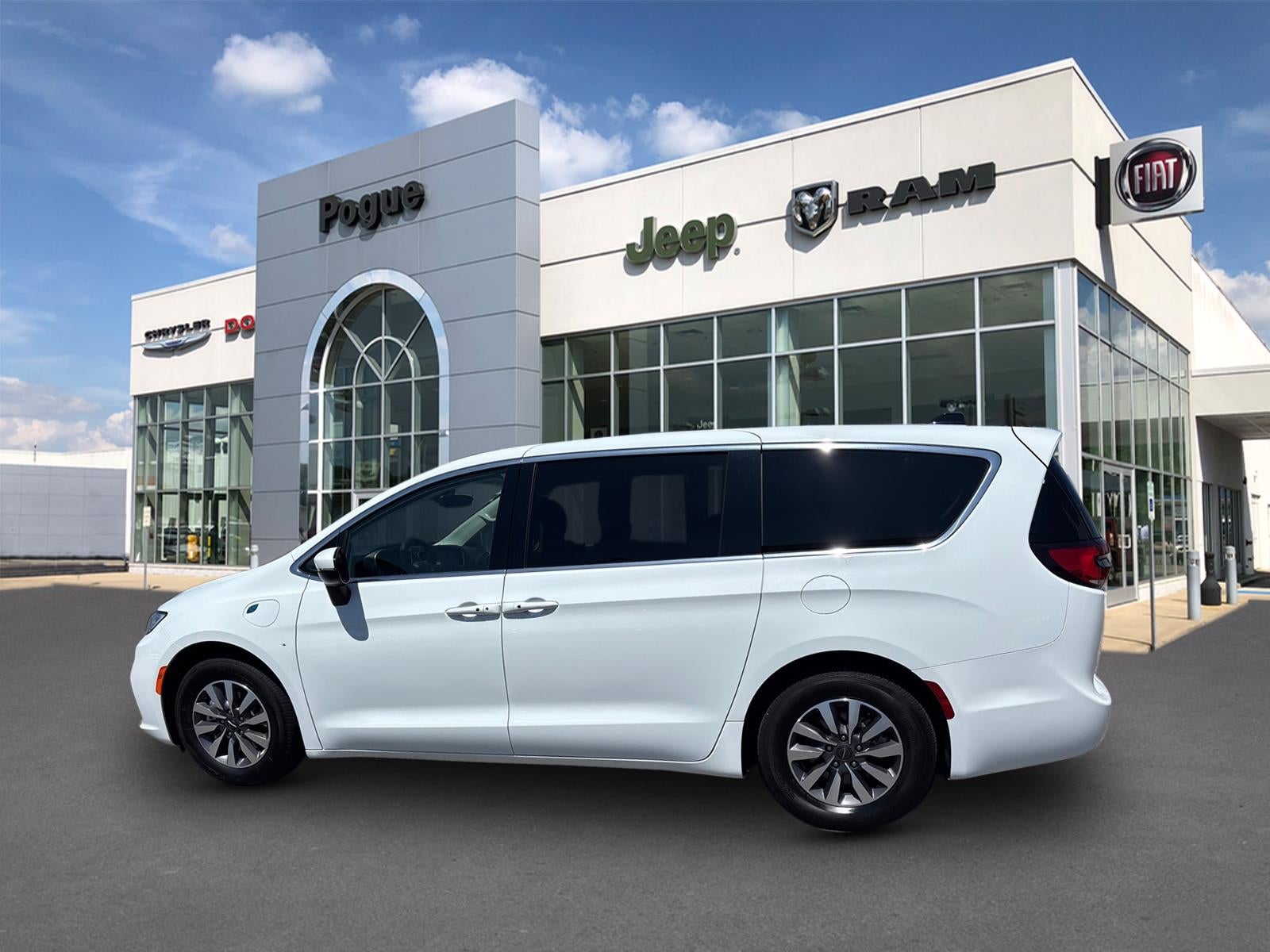 2023 Chrysler Pacifica Hybrid Touring L