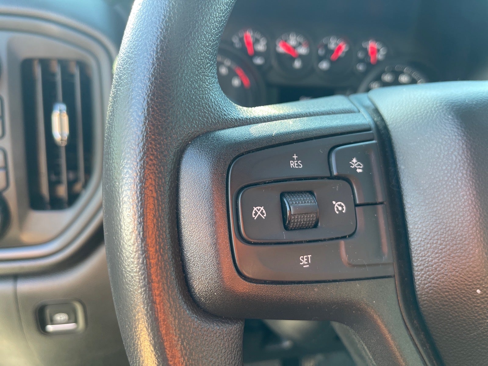 2025 Chevrolet Silverado 2500HD 4WD Crew Cab Standard Bed Custom