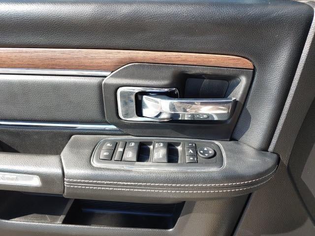 2018 RAM 3500 Laramie Crew Cab 4x4 6'4' Box