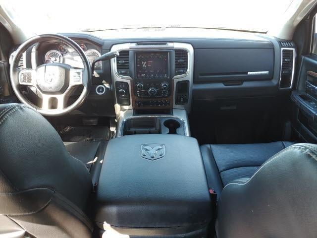 2018 RAM 3500 Laramie Crew Cab 4x4 6'4' Box