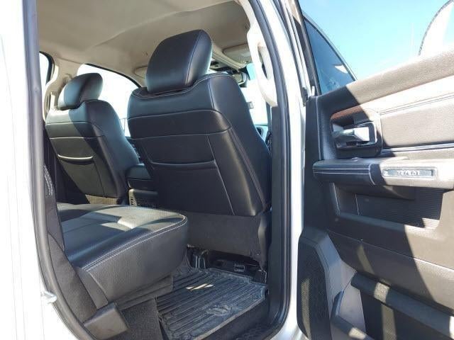 2018 RAM 3500 Laramie Crew Cab 4x4 6'4' Box