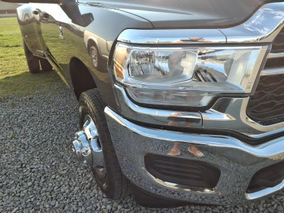 2024 RAM 3500 Tradesman Crew Cab 4x4 8' Box