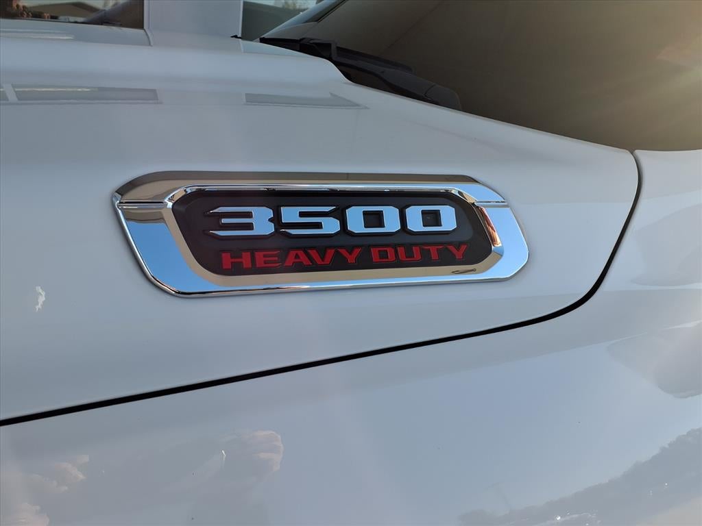 2021 RAM 3500 Chassis Tradesman/SLT/Laramie/Limited