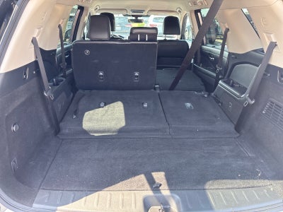 2023 Nissan Pathfinder SL 4WD