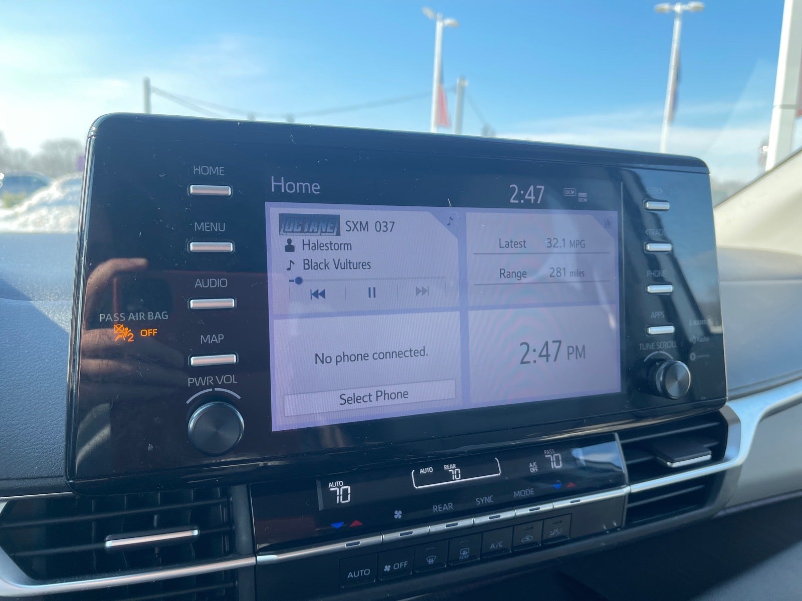 2024 Toyota Sienna LE