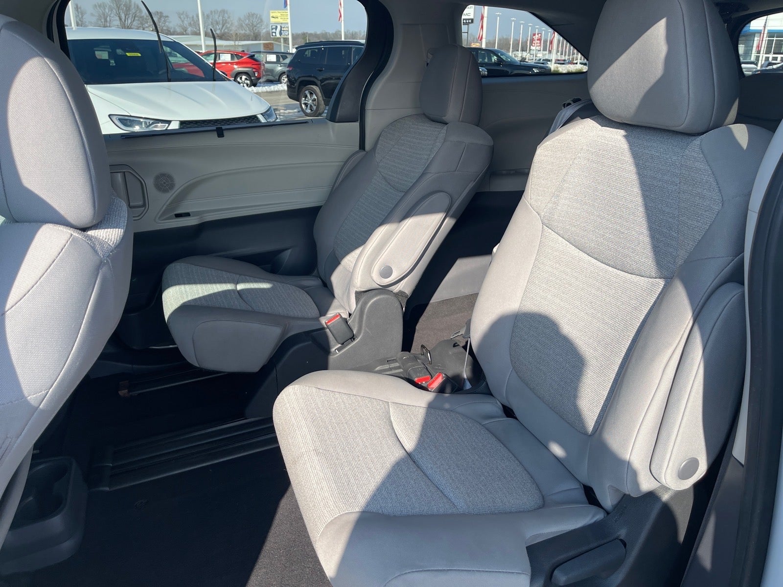 2024 Toyota Sienna LE