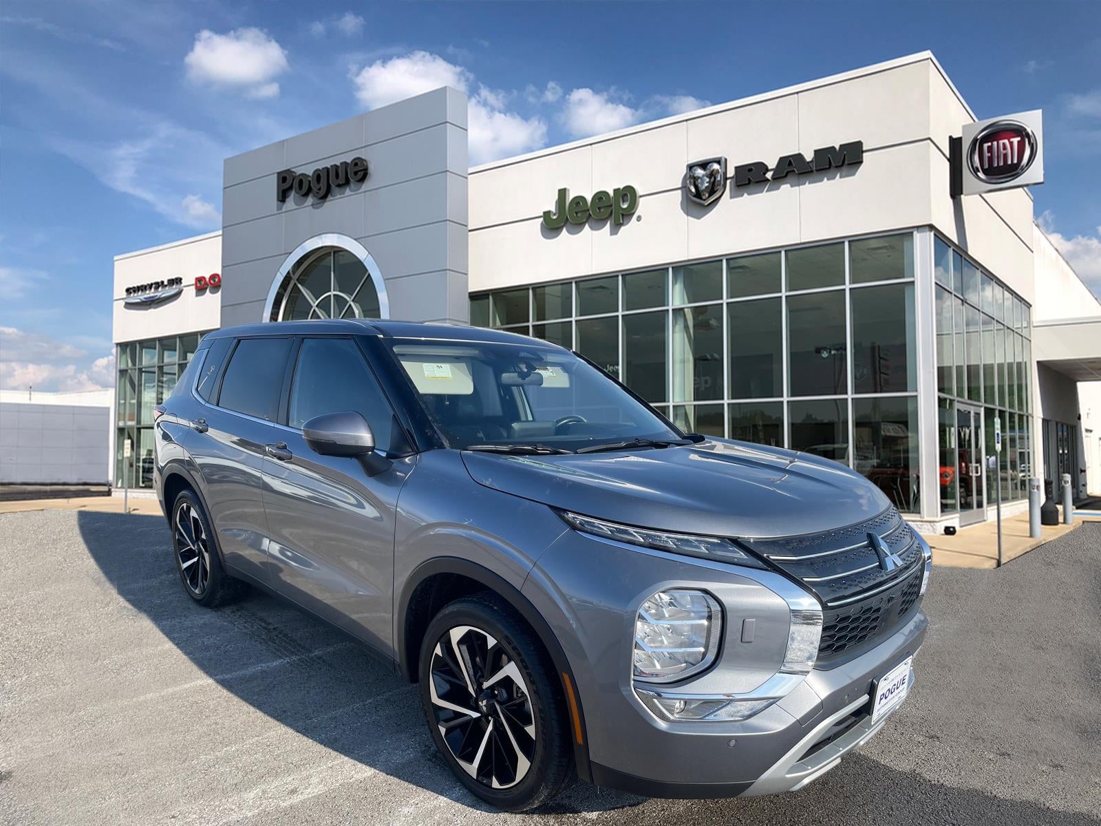 2024 Mitsubishi Outlander SE Black Edition w/Pano Roof S-AWC
