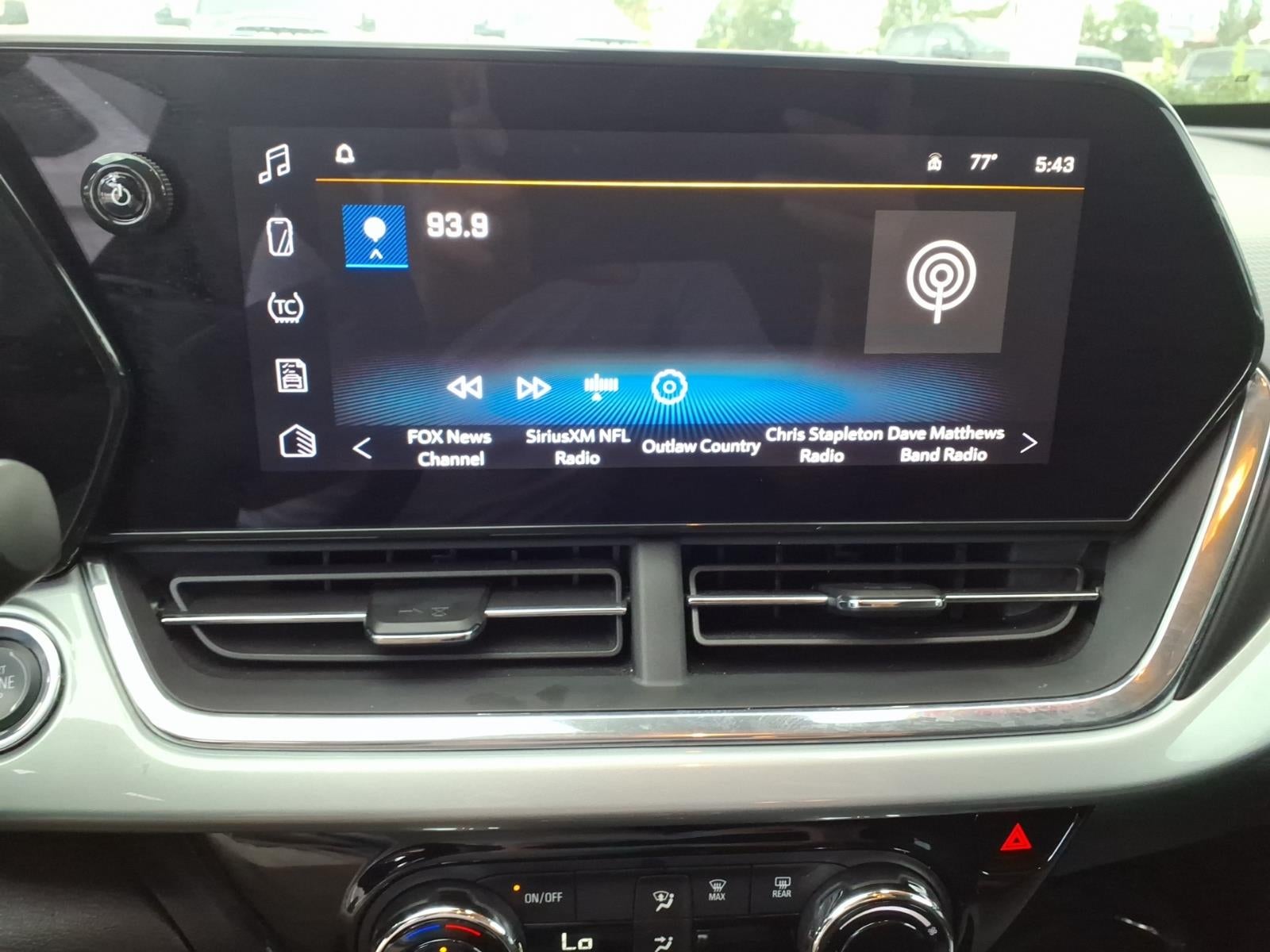2025 Chevrolet Trax FWD LT