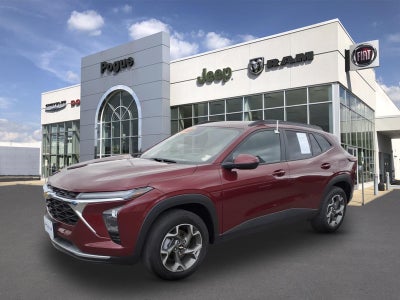 2025 Chevrolet Trax FWD LT