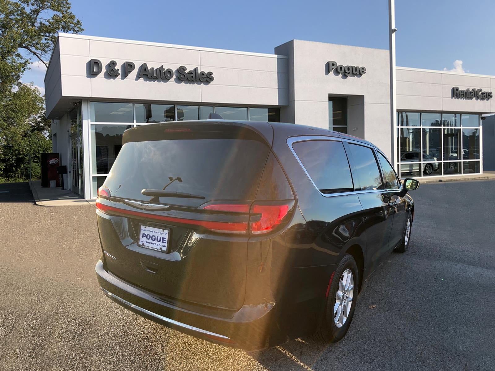 2023 Chrysler Pacifica Touring L