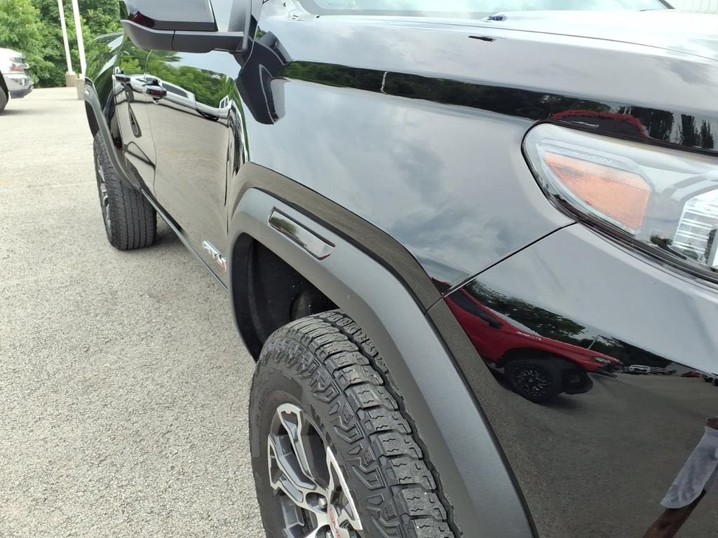 2024 GMC Canyon AT4