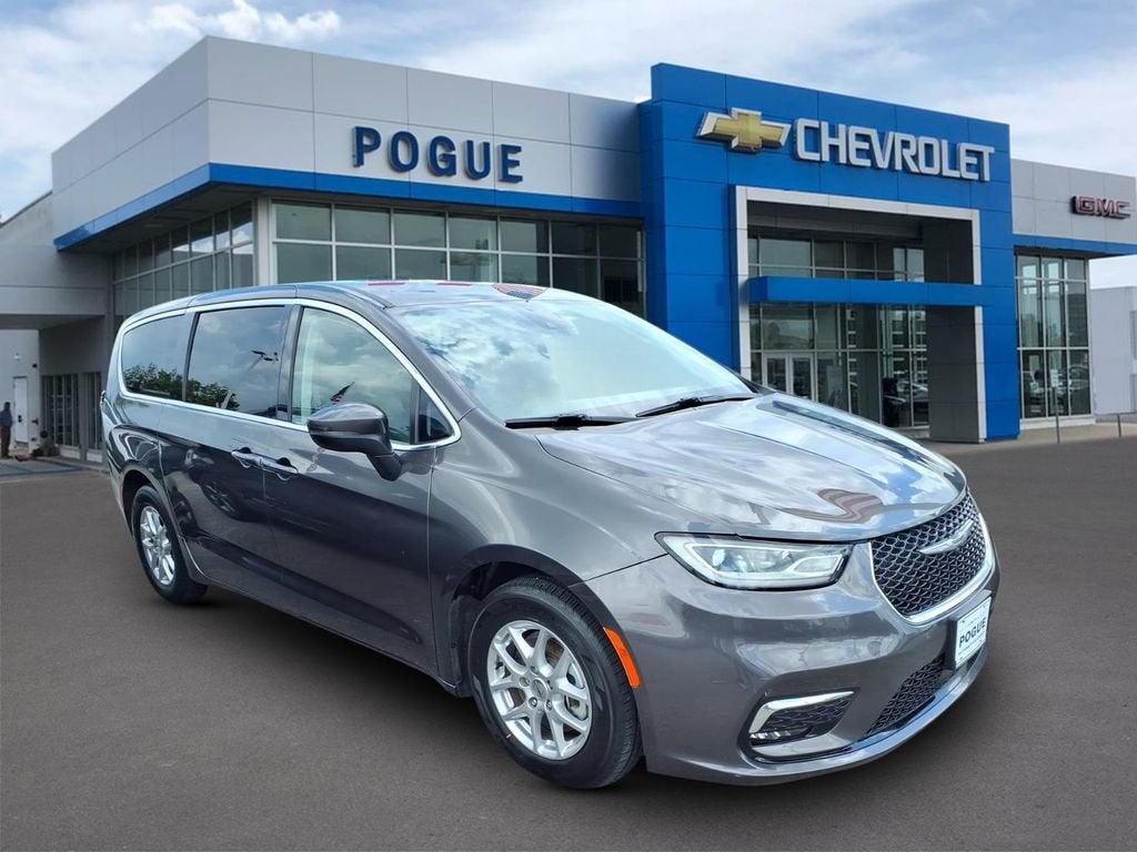 2023 Chrysler Pacifica Touring L