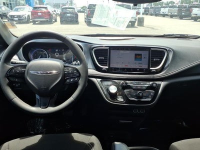 2023 Chrysler Pacifica Touring