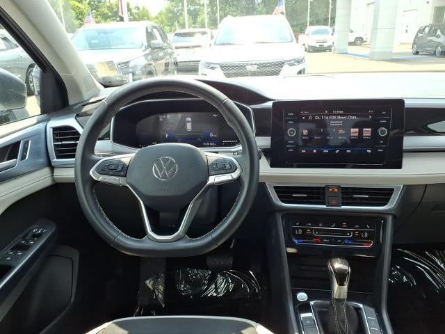 2025 Volkswagen Taos SE
