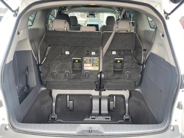 2024 Toyota Sienna LE