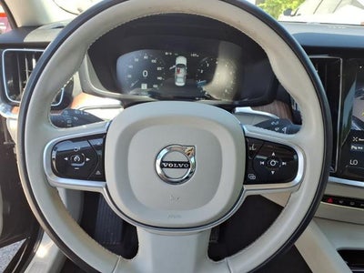 2020 Volvo S60 Momentum