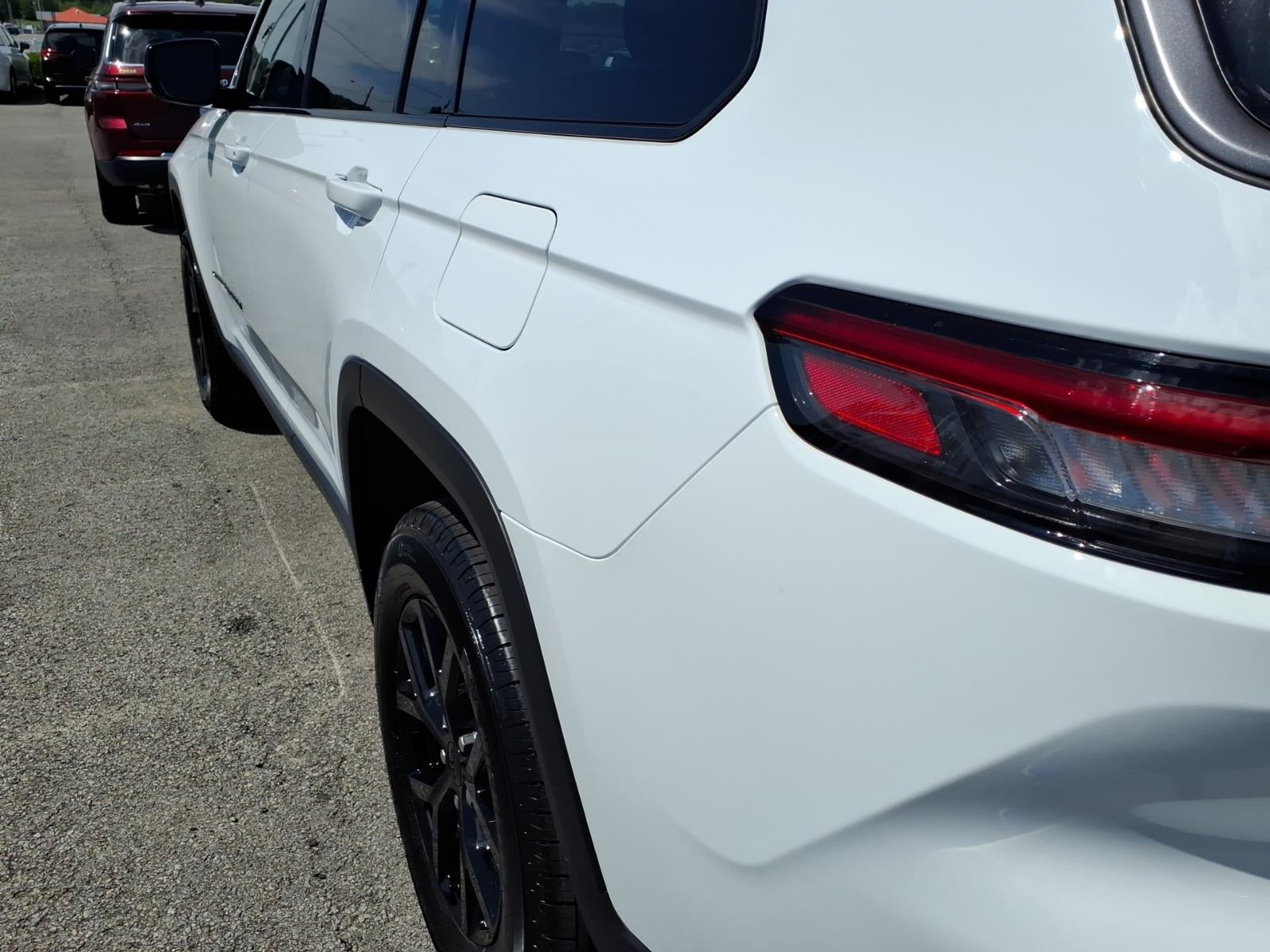 2026 Jeep Grand Cherokee GRAND CHEROKEE L LAREDO ALTITUDE 4X4