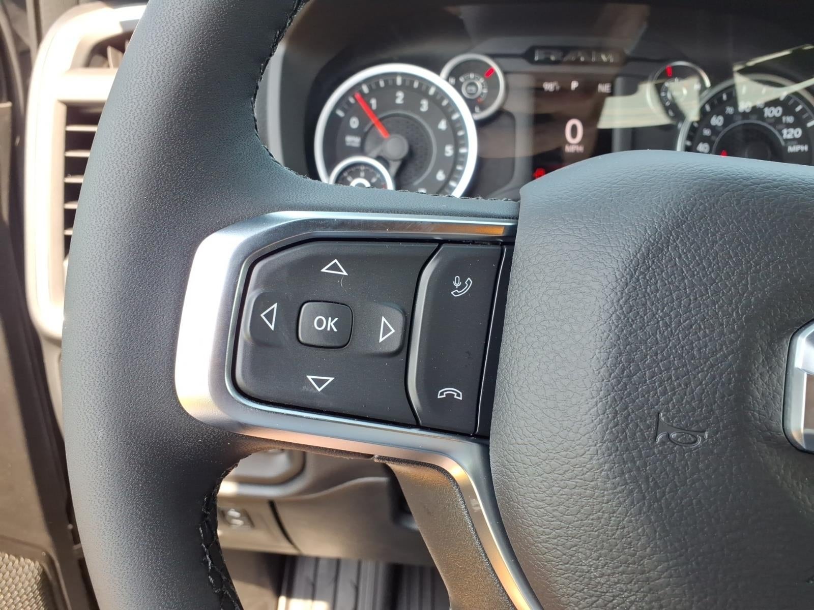 2026 RAM Ram 1500 RAM 1500 EXPRESS CREW CAB 4X4 5'7' BOX