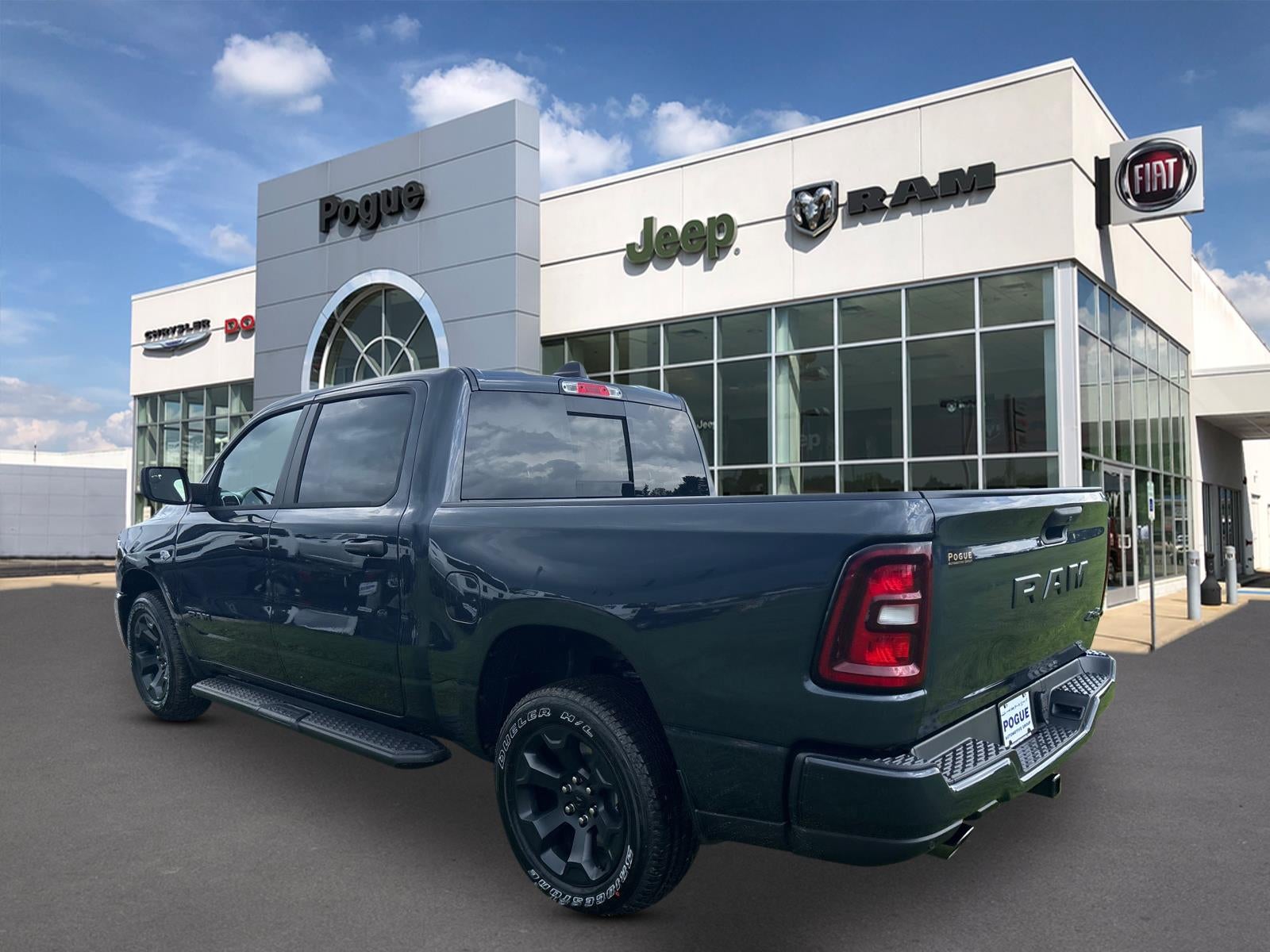 2026 RAM 1500 RAM 1500 EXPRESS CREW CAB 4X4 5'7' BOX