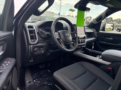 2026 RAM 1500 RAM 1500 EXPRESS CREW CAB 4X4 5'7' BOX