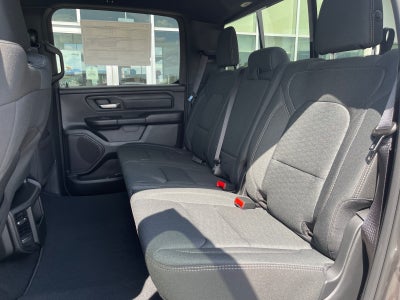 2026 RAM 1500 RAM 1500 EXPRESS CREW CAB 4X4 5'7' BOX