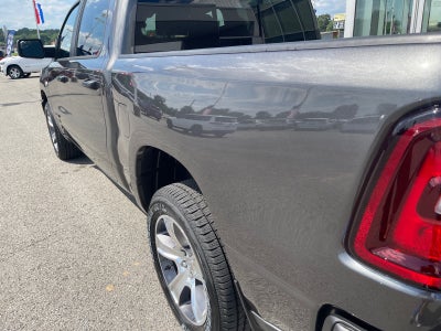 2026 RAM 1500 RAM 1500 EXPRESS CREW CAB 4X4 5'7' BOX