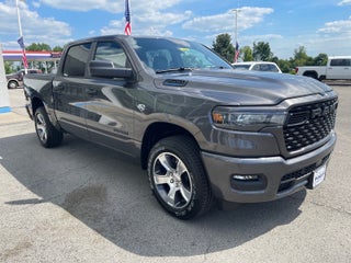 2026 RAM 1500 RAM 1500 EXPRESS CREW CAB 4X4 5'7' BOX
