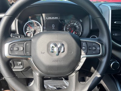 2026 RAM 1500 RAM 1500 EXPRESS CREW CAB 4X4 5'7' BOX