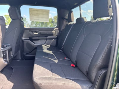 2026 RAM 1500 RAM 1500 EXPRESS CREW CAB 4X4 5'7' BOX
