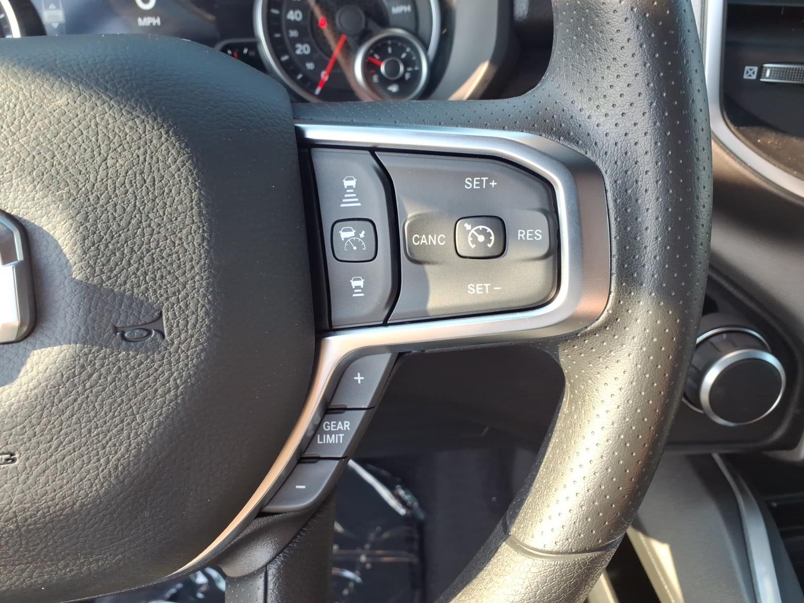 2026 RAM Ram 1500 RAM 1500 EXPRESS CREW CAB 4X4 5'7' BOX