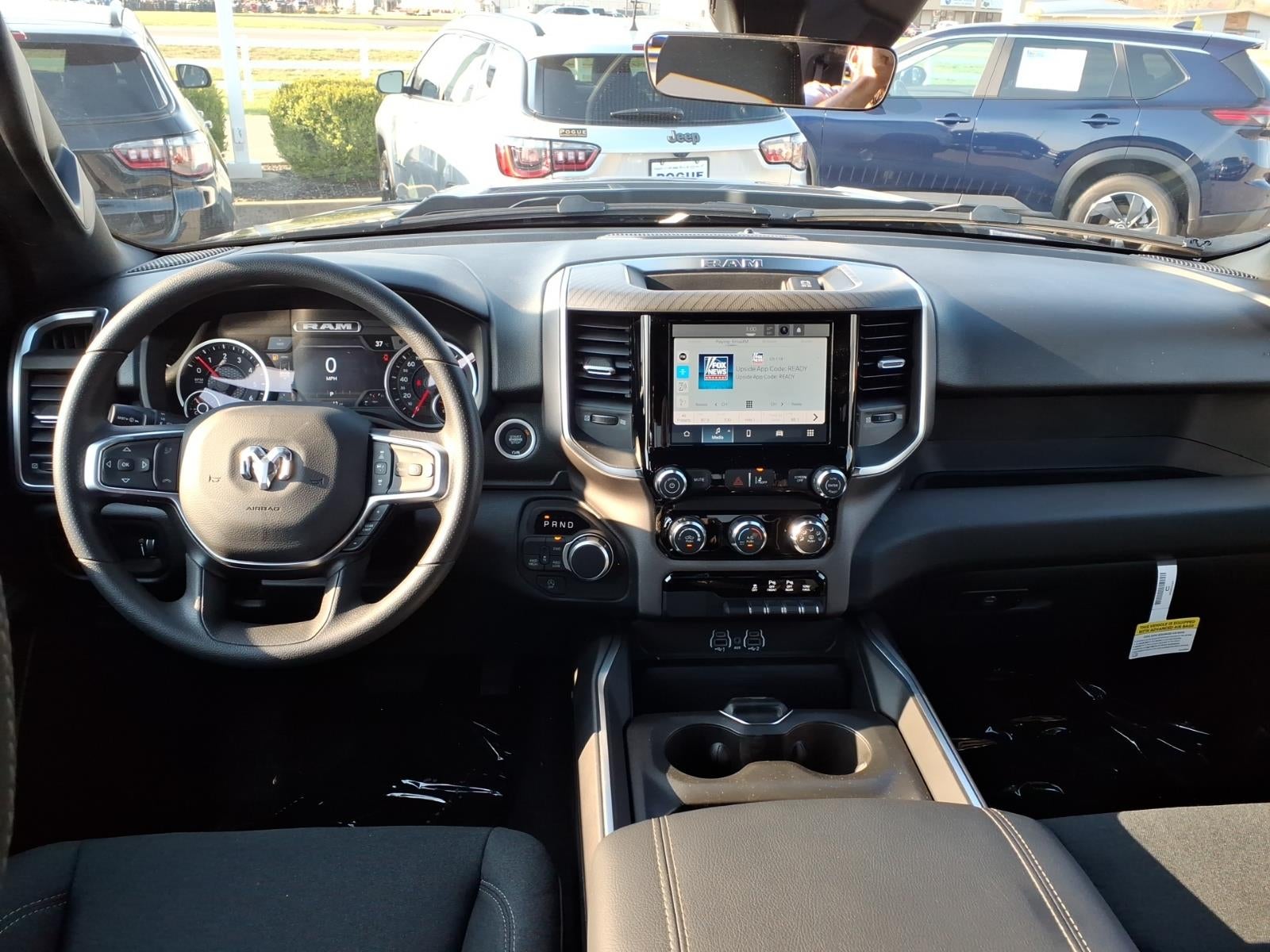 2026 RAM Ram 1500 RAM 1500 EXPRESS CREW CAB 4X4 5'7' BOX