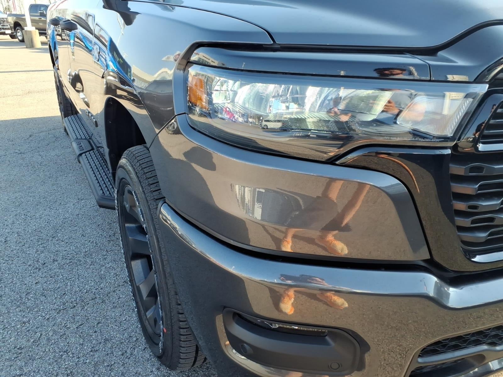 2026 RAM 1500 RAM 1500 EXPRESS CREW CAB 4X4 5'7' BOX